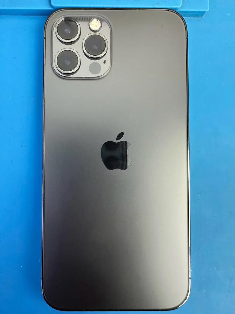 iphone11多少钱(苹果12pro二手价格)