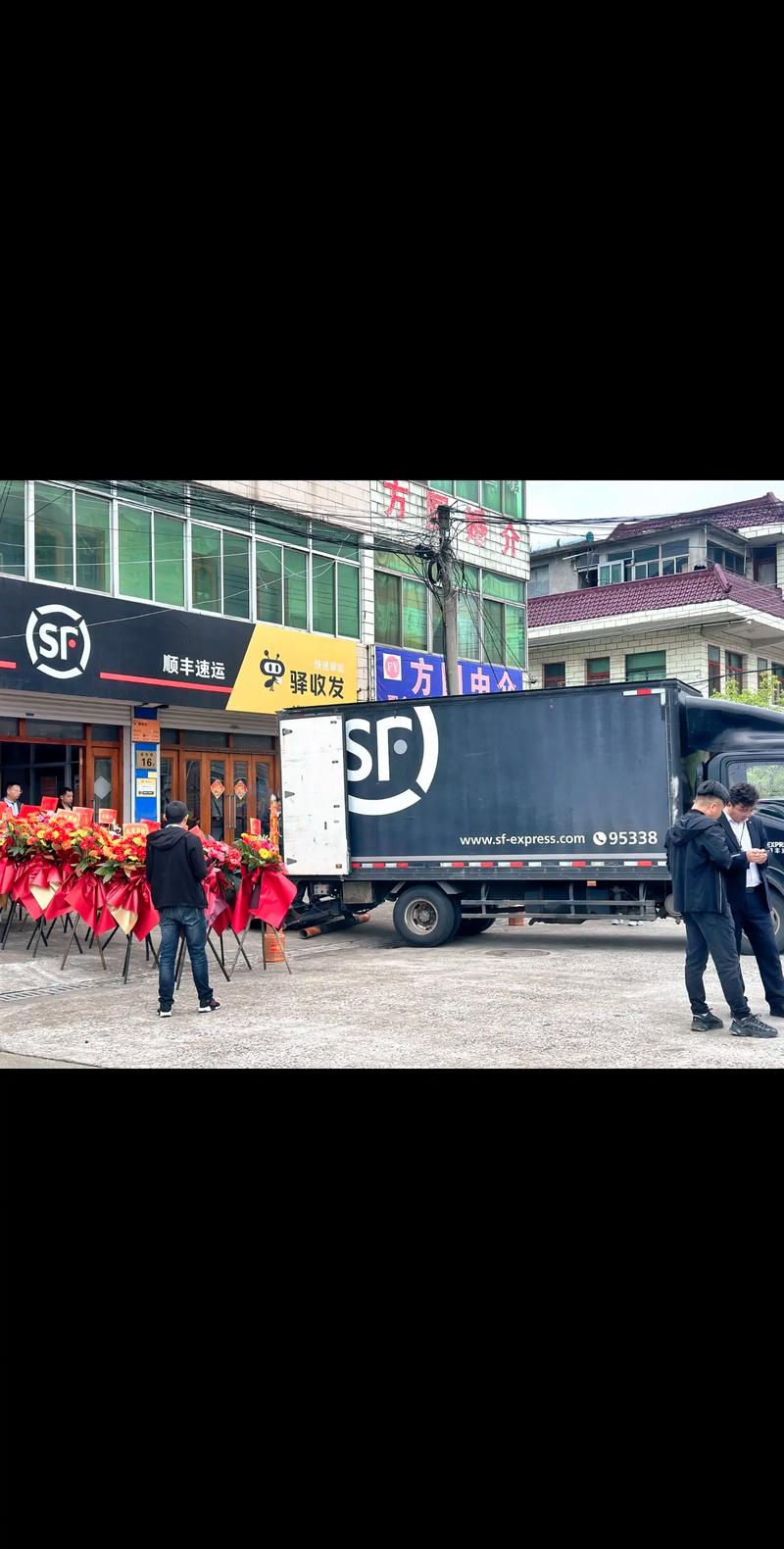 顺丰快递上门取件电话号码附近（顺丰快递上门取件电话号码附近收件地址）
